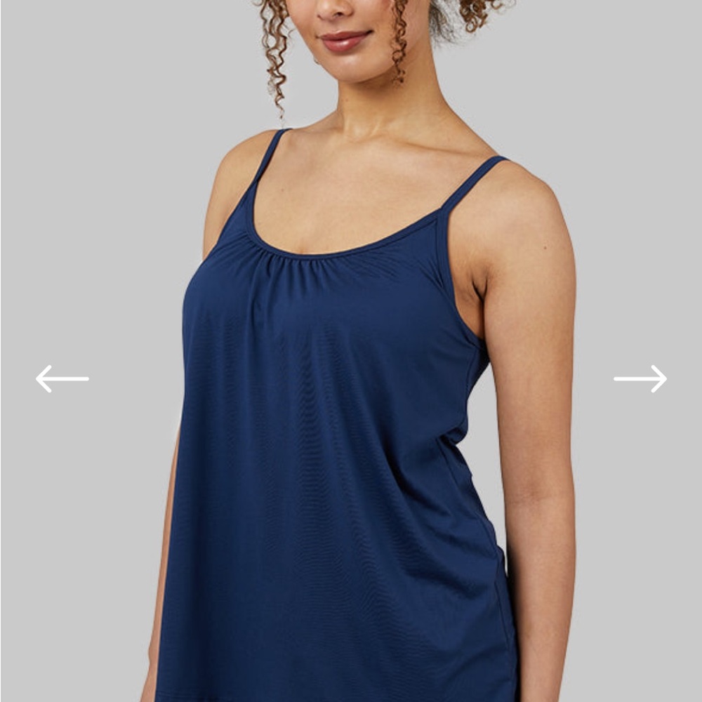 Lot of 32 degrees flowy tank with built in bra / 5 total